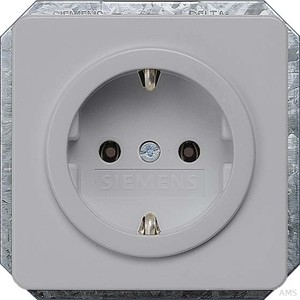 Siemens 5UB1467 Schuko Steckdose Silber